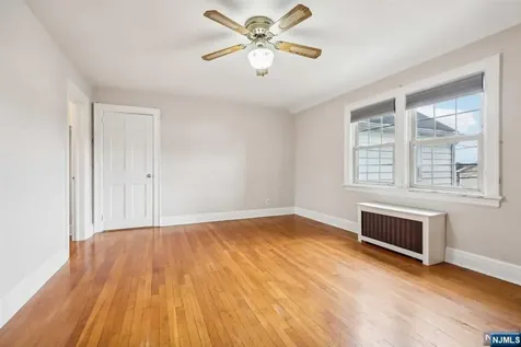 29 13th Avenue Elmwood Park NJ 07407