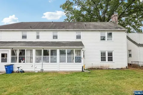 29 13th Avenue Elmwood Park NJ 07407