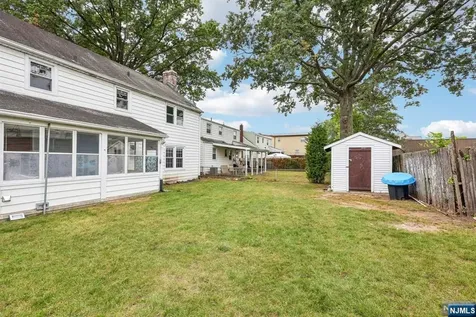 29 13th Avenue Elmwood Park NJ 07407