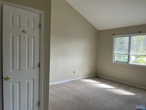 155 Surrey Court Ramsey NJ 07446