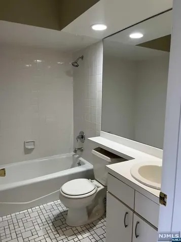 155 Surrey Court Ramsey NJ 07446