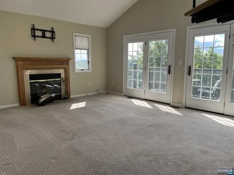155 Surrey Court Ramsey NJ 07446