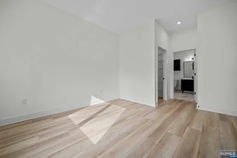 1 Union Avenue Cresskill NJ 07626