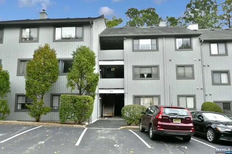 214 Cypress Court Ramsey NJ 07446