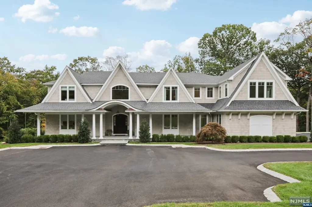 15 W Church Road Saddle River NJ 07458