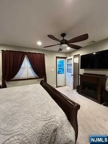 17 Locust Street Wanaque NJ 07420
