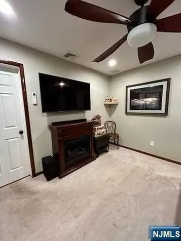 17 Locust Street Wanaque NJ 07420