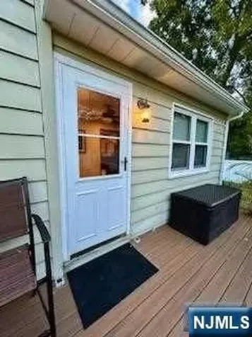 17 Locust Street Wanaque NJ 07420