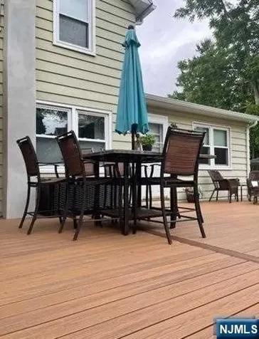 17 Locust Street Wanaque NJ 07420