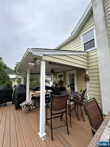 17 Locust Street Wanaque NJ 07420