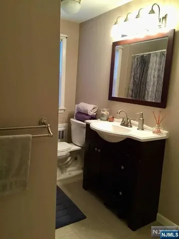 17 Locust Street Wanaque NJ 07420