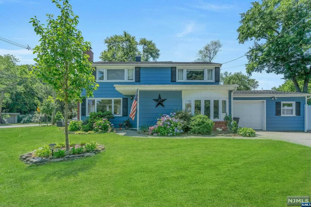 74 W Saddle River Road Waldwick NJ 07463