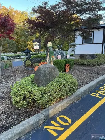 385 Route 9w Alpine NJ 07620