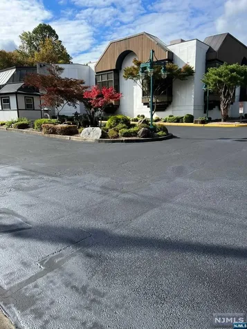 385 Route 9w Alpine NJ 07620