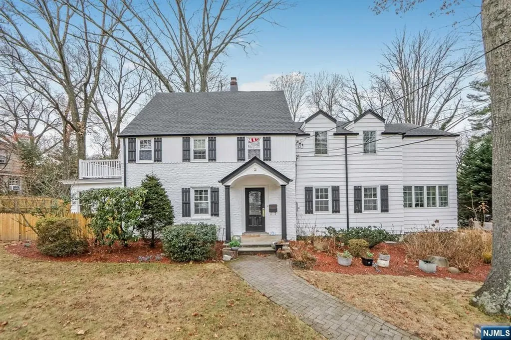 2 Howard Park Drive Tenafly NJ 07670