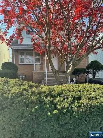 20 Pasadena Avenue Lodi NJ 07644