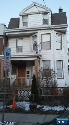 115 Oraton Street Newark NJ 07104