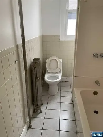 115 Oraton Street Newark NJ 07104