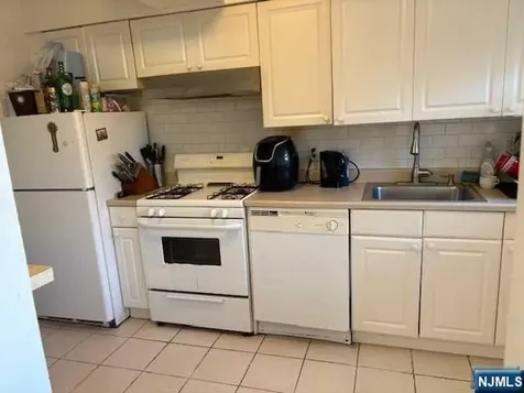 94 Cortland Place Tenafly NJ 07670