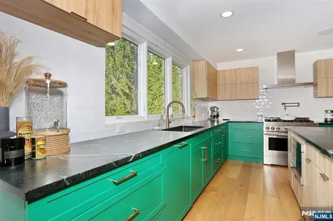 65 Engle Street Cresskill NJ 07626