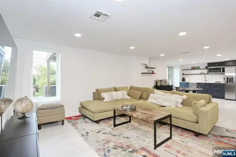 65 Engle Street Cresskill NJ 07626