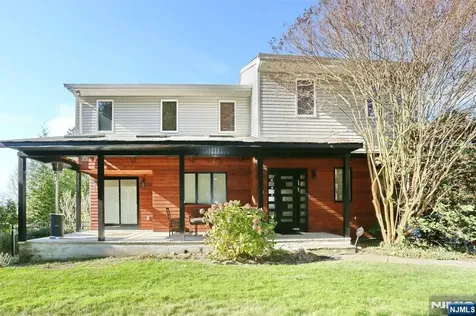 65 Engle Street Cresskill NJ 07626