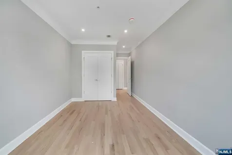 475 Oakdene Avenue Cliffside Park NJ 07010