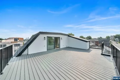 475 Oakdene Avenue Cliffside Park NJ 07010