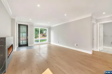 475 Oakdene Avenue Cliffside Park NJ 07010