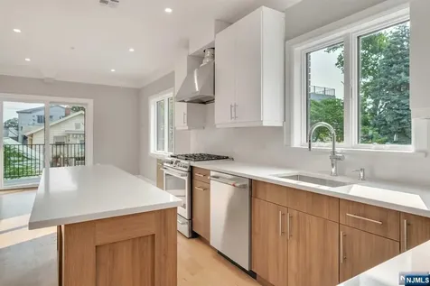 475 Oakdene Avenue Cliffside Park NJ 07010