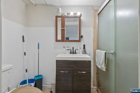 32-34 Arlington Avenue Paterson NJ 07502
