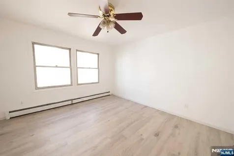 678-680 E 23rd Street Paterson NJ 07504