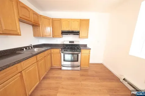 678-680 E 23rd Street Paterson NJ 07504