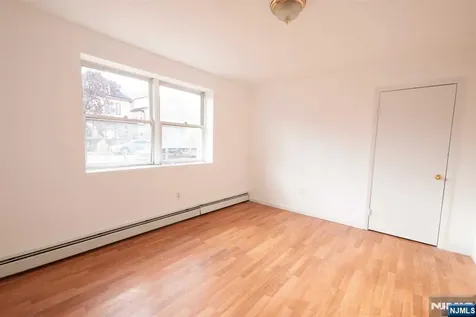 678-680 E 23rd Street Paterson NJ 07504