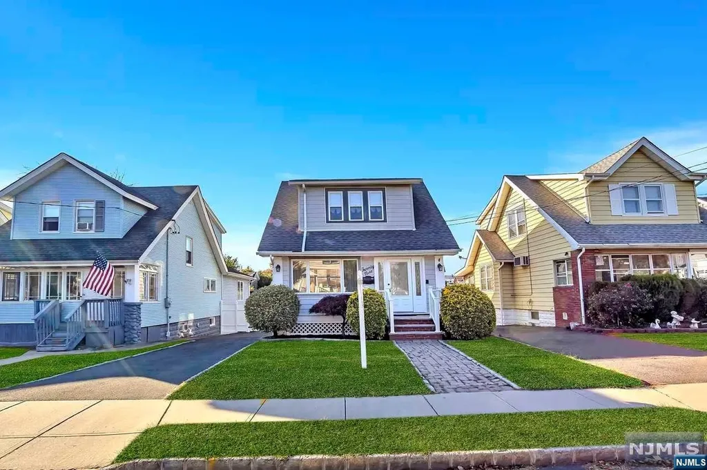 29 Garden Avenue Belleville NJ 07109