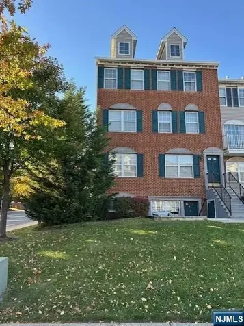 91 Callahan Court Newark NJ 07103