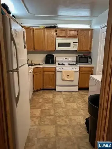 91 Callahan Court Newark NJ 07103