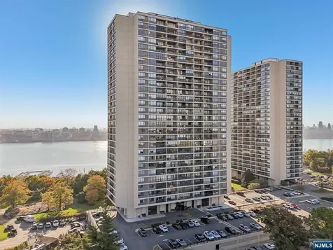 6 Horizon Road Fort Lee NJ 07024