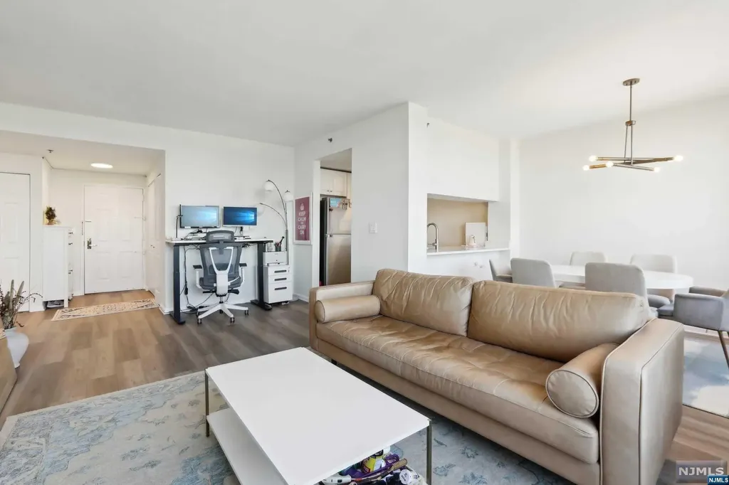 100 Old Palisade Road Fort Lee NJ 07024