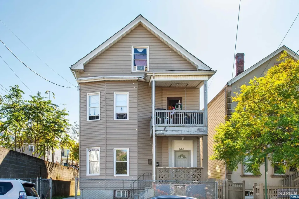 100-102 Warren Street Paterson NJ 07524