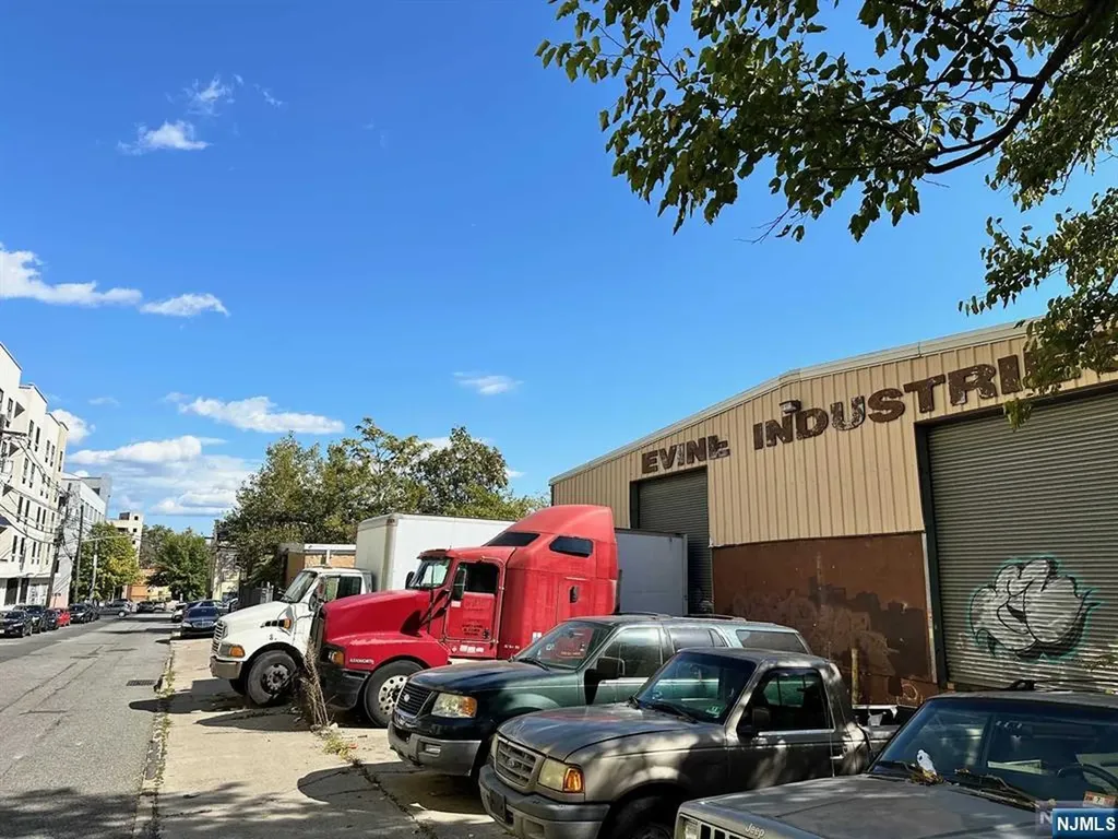 70 - 96 Levine Street Paterson NJ 07503