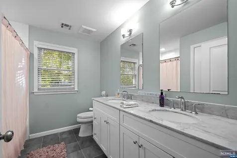 656 Wyndemere Avenue Ridgewood NJ 07450