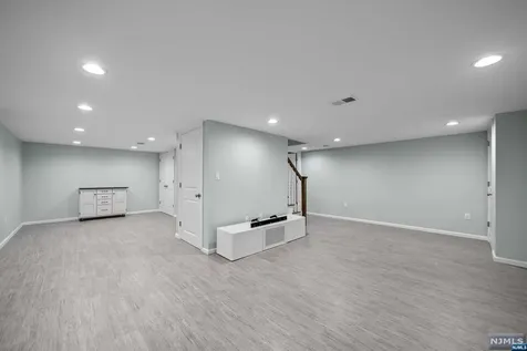656 Wyndemere Avenue Ridgewood NJ 07450