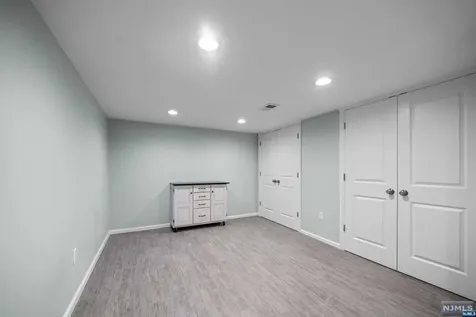 656 Wyndemere Avenue Ridgewood NJ 07450