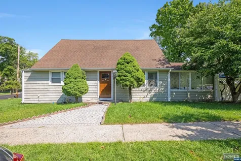 120 Hershfield Street Pompton Lakes NJ 07442