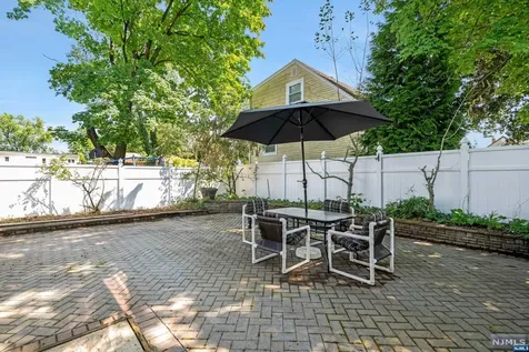 120 Hershfield Street Pompton Lakes NJ 07442