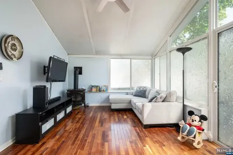 120 Hershfield Street Pompton Lakes NJ 07442