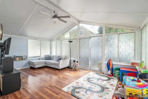 120 Hershfield Street Pompton Lakes NJ 07442