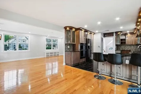118 Sunset Lane Tenafly NJ 07670