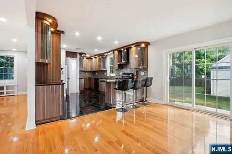 118 Sunset Lane Tenafly NJ 07670